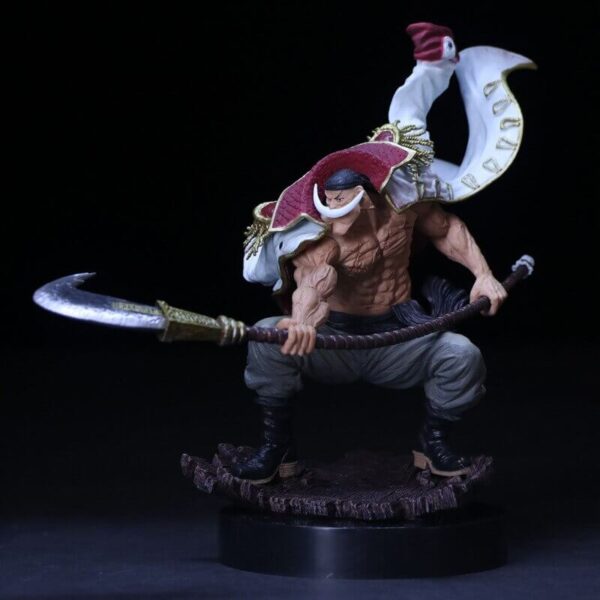 figura de barbablanca one piece