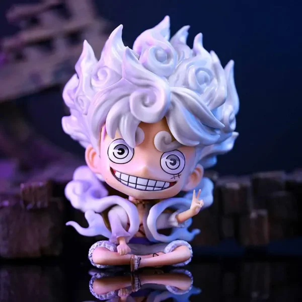 figura luffy sentado