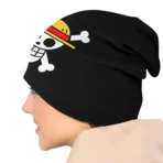 gorro one piece logo