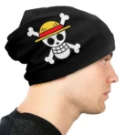 gorro one piece logo